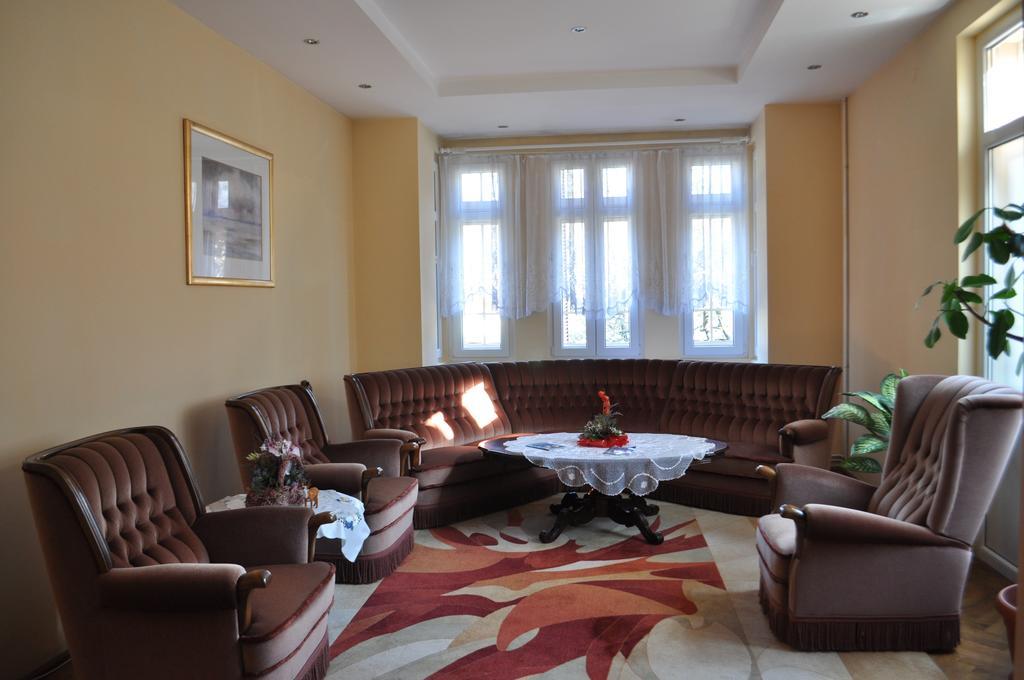 Pensiunea Micsunica Sinaia Oda fotoğraf